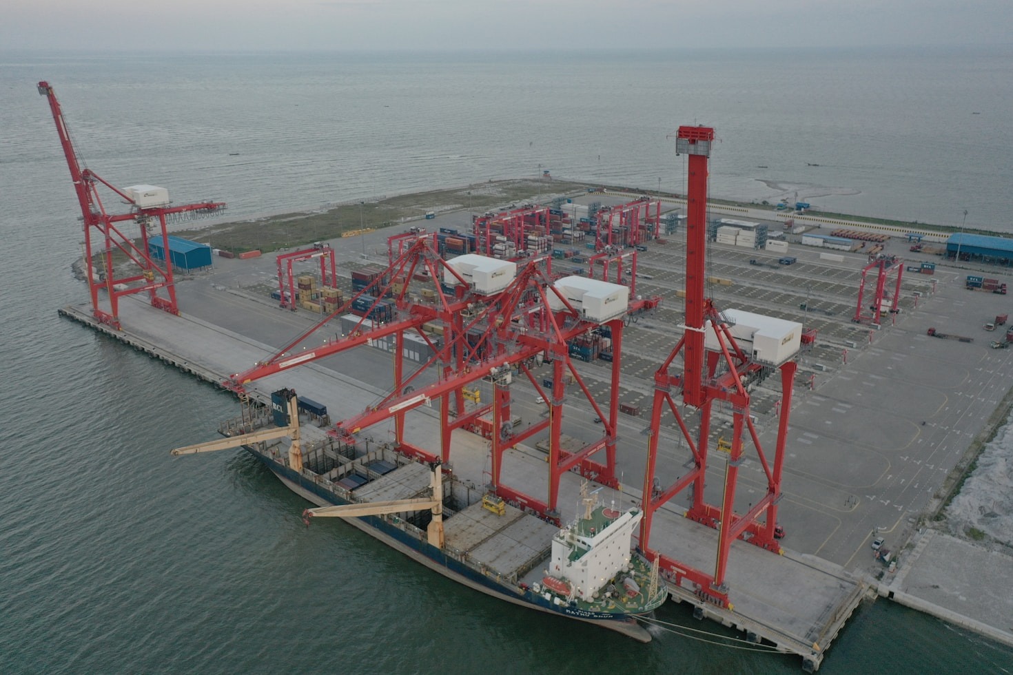 How Ecopark Industrial Cities Boost Economic Growth